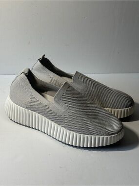 Jellypop Silver Shimmer Knit Slip On Sneakers Women’s 9